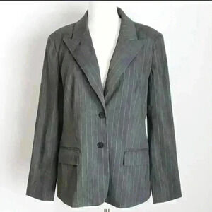 EUC Michael Kors Size 12 gray pinstripe fitted stretch blazer Item# 3C